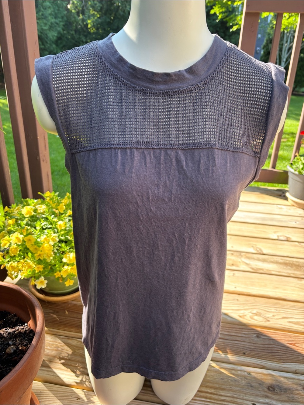 Evereve Sleeveless Knit Mesh Yoke Tank Top - Charcoal
